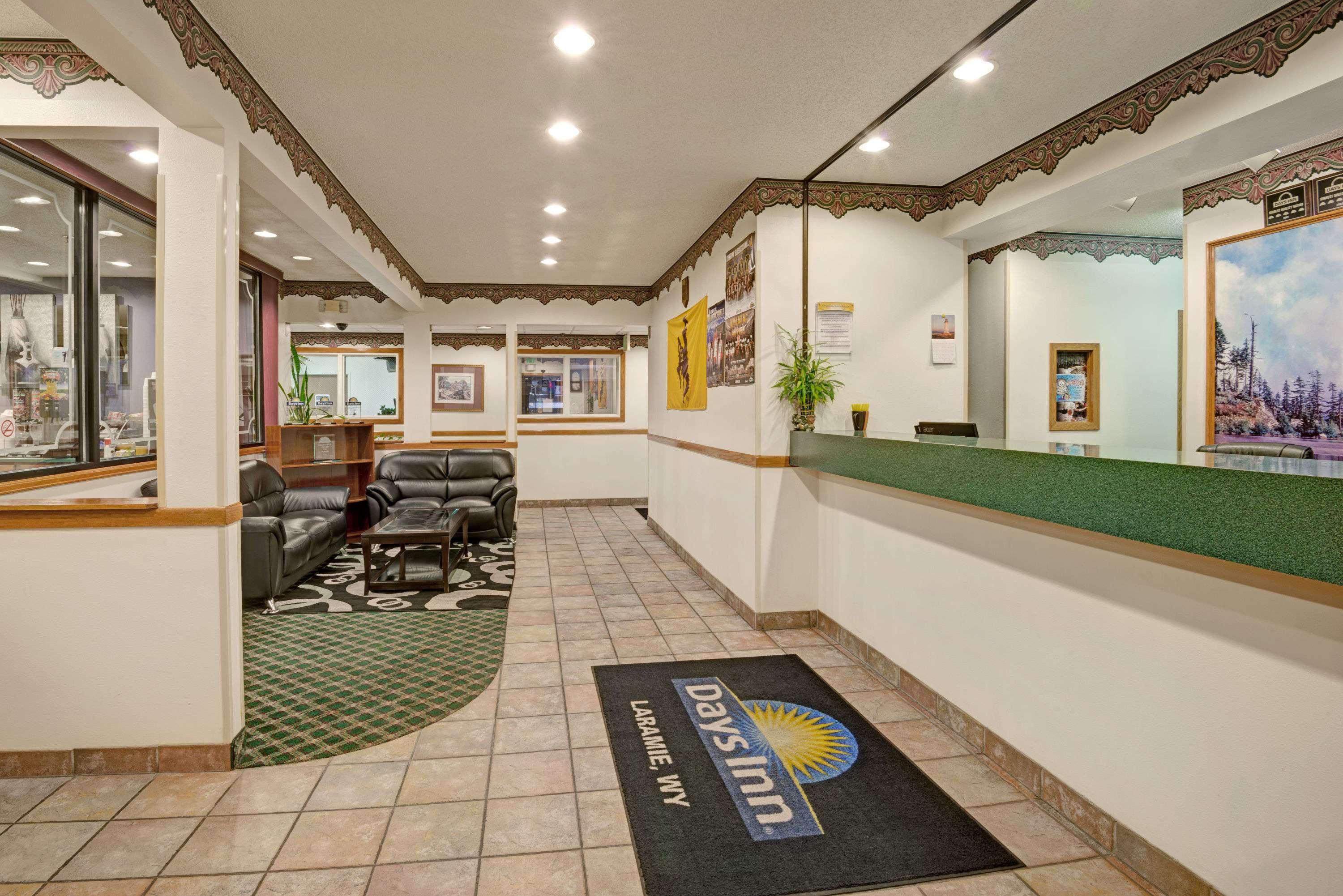 Days Inn By Wyndham Laramie Esterno foto
